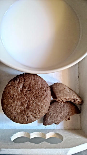 Biscotti Di Natale Knam.Frollini Al Cacao Con La Ricetta Di Ernst Knam Colazione Da Tizi