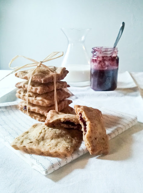 raviole con farina di riso e marmellata di more