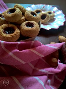 biscotti vegani con mandorle avena e sciroppo d''acero