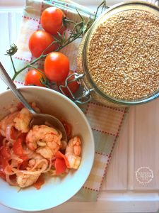 quinoa avocado e gamberi