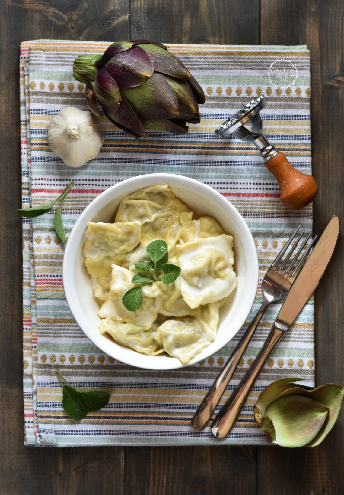 ravioli ai carciofi con crema al parmigiano